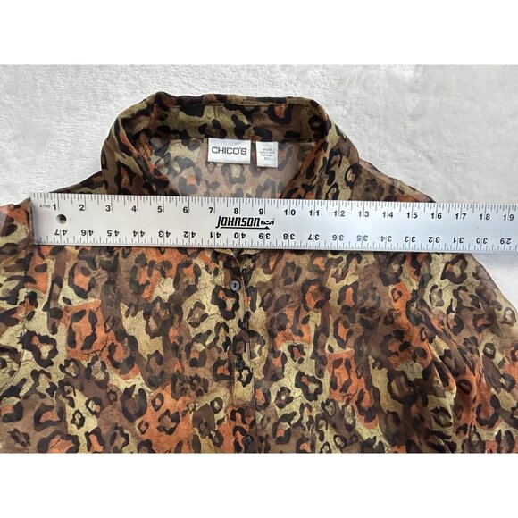 Chico's Women Animal Print 100% Silk Sheer Button-Down Blouse Size 1 Long Sleeve - Picture 5 of 7